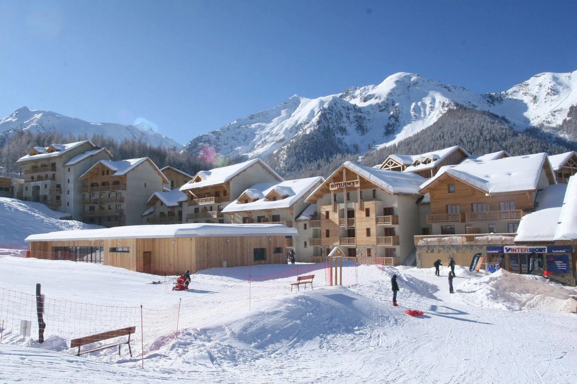 אפרטהוטל לז אור Les Terrasses Du Soleil D'Or By Infini Mountain מראה חיצוני תמונה